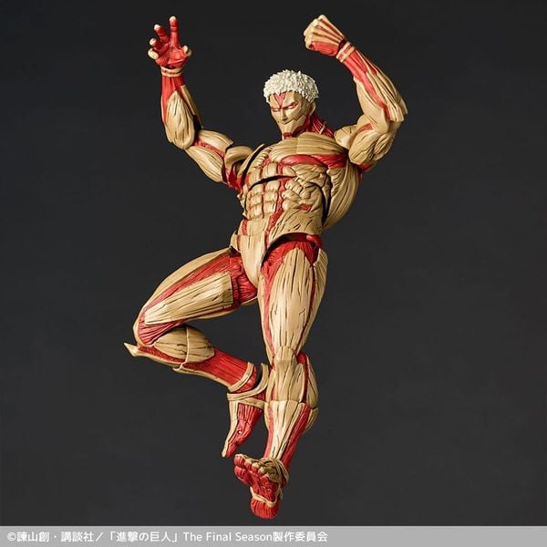 Revoltech Amazing Yamaguchi Armored Titan - Attack on Titan | Kaiyodo Figure