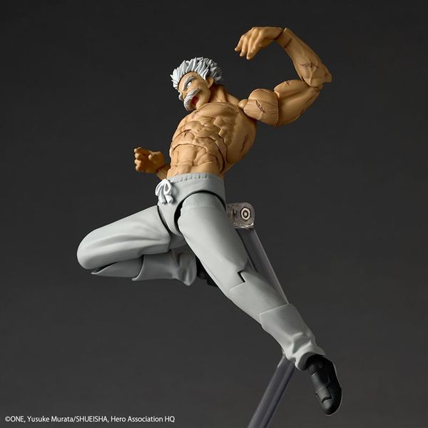 Revoltech Amazing Yamaguchi Silver Fang - One-Punch Man | Kaiyodo figure