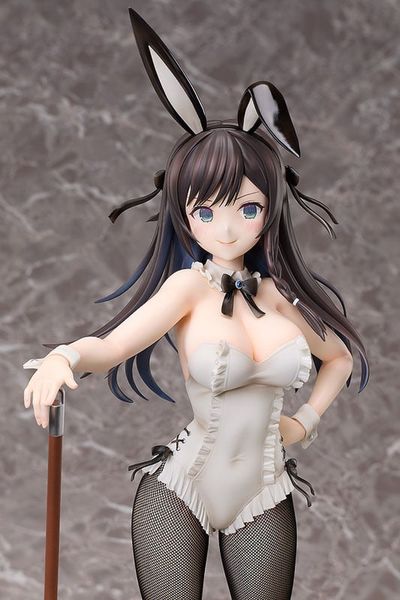 Alina Clover Bunny Ver. 1/4 - I May Be a Guild Receptionist, But I'll Solo Any Boss to Clock Out on Time | FREEing figure