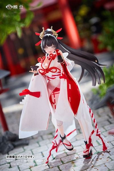 Sakura Uefuji 1/12 - Combat Shrine Maiden | Sushing figure