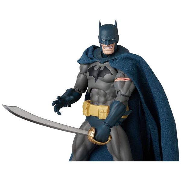 MAFEX 295 Bruce Wayne Batman Damage Ver. - Batman Hush | Medicom Toy figure