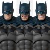 MAFEX 295 Bruce Wayne Batman Damage Ver. - Batman Hush | Medicom Toy figure