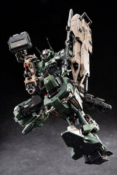 Plastic Model Kit MNP CR02A Zhong Yong Class Type 65 Jihu II Assault Type | MOTOR NUCLEAR Model Kit