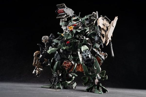 Plastic Model Kit MNP CR02A Zhong Yong Class Type 65 Jihu II Assault Type | MOTOR NUCLEAR Model Kit