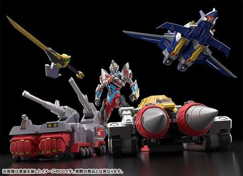 MODEROID Gridman Full Power - GRIDMAN UNIVERSE / "Gridman" Series | Good Smile Company Plastic Model