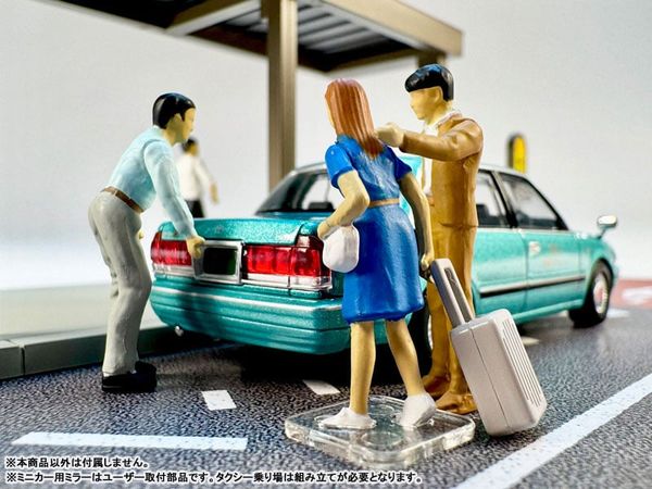 Tomica Limited Vintage NEO DioColle 64 #Car Snap 04c Taxi Station w/Toyota Crown Sedan 1/64 - Diorama Collection | Tomytec Goods