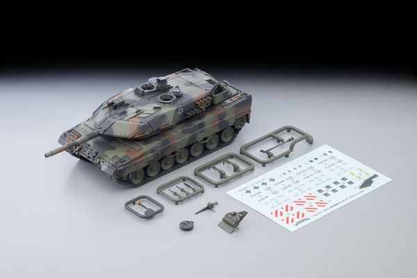 ARSENIA64 AS005 Leopard 2A5 1/64 - Tank Model | Tomytec Goods