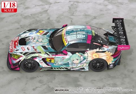Hatsune Miku Good Smile AMG 2017 SUPER GT Ver. 1/18 | Good Smile Racing Figure