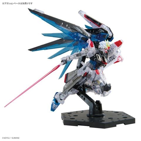 RG 1/144 The Gundam Base Limited ZGMF-X10A Freedom Gundam Ver.GCP Clear Color - Mobile Suit Gundam SEED | Bandai Spirits Plastic Model