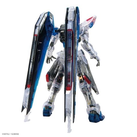 RG 1/144 The Gundam Base Limited ZGMF-X10A Freedom Gundam Ver.GCP Clear Color - Mobile Suit Gundam SEED | Bandai Spirits Plastic Model