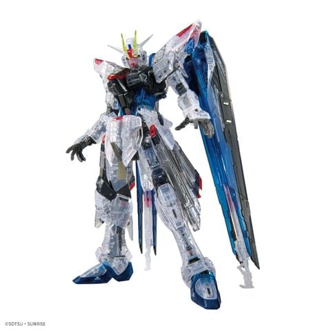 RG 1/144 The Gundam Base Limited ZGMF-X10A Freedom Gundam Ver.GCP Clear Color - Mobile Suit Gundam SEED | Bandai Spirits Plastic Model