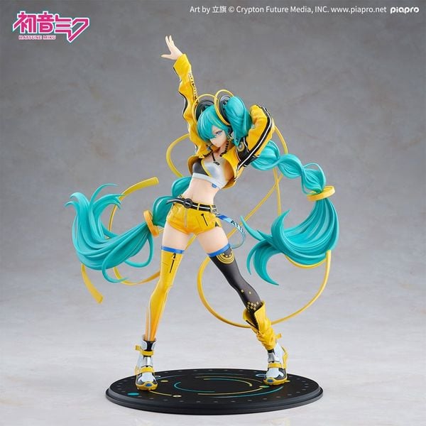 Character Vocal Series 01 Hatsune Miku 17th Anniversary Ver. 1/7 - VOCALOID Series | Kaiyodo figure