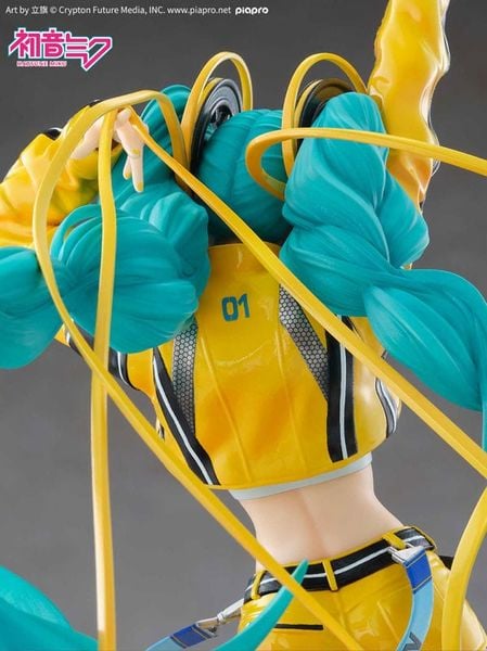 Character Vocal Series 01 Hatsune Miku 17th Anniversary Ver. 1/7 - VOCALOID Series | Kaiyodo figure
