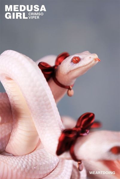 Crimson Viper - Original Illustration by Yoshioka | WE ART DOING figure