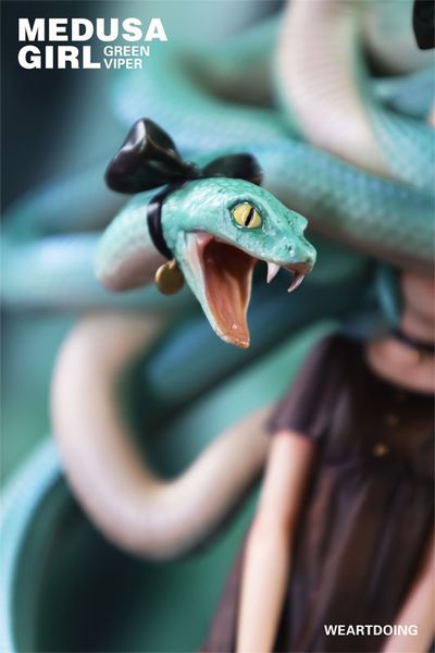 Green Viper - Original Illustration by Yoshioka | WE ART DOING figure