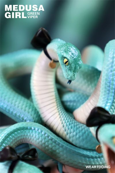 Green Viper - Original Illustration by Yoshioka | WE ART DOING figure