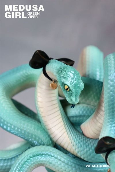 Green Viper - Original Illustration by Yoshioka | WE ART DOING figure