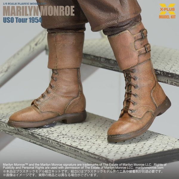 Model Kit Marilyn Monroe U.S.O. Tour 1954 1/8 - Person History | X-PLUS