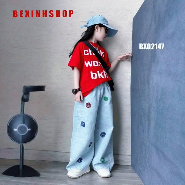 Set jean in chữ phối quần họa tiết cực ngầu cho bé gái BXG2146