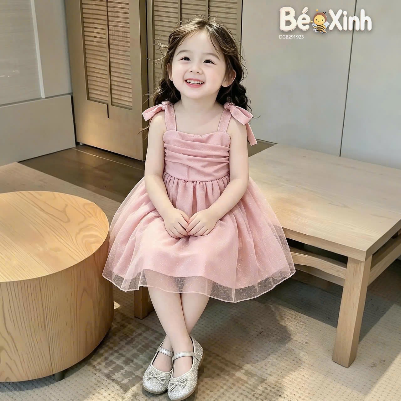 Đầm dây kim tuyến phối nơ dễ thương cho bé gái DGB291920