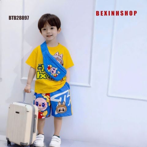 Set bé trai họa tiết (KÈM TÚI ĐEO)dễ thương cho bé trai BTB28897