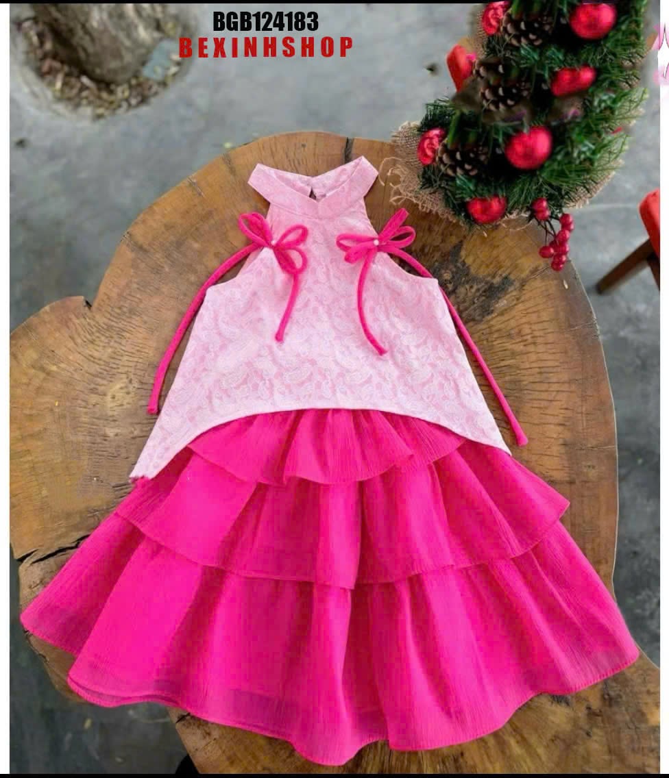 Set váy tầng cổ yếm đính nơ dễ thương cho bé gái BGB124183