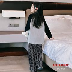 Bộ dài tay in hình CÔNG CHÚA quần sọc ống suông dễ thương cho bé gái BXG1913