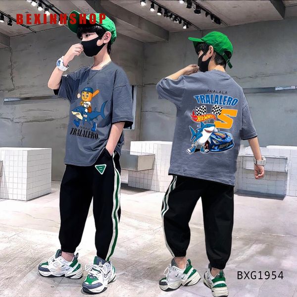 Bộ thun in Tungtung Cá mập quần jogger phối viền thể thao cho bé trai BXG1952