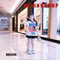 Bộ áo phom rộng cổ tim Mickey phối quần sort bé gái BXG2200