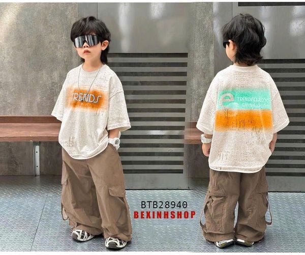 Set áo thun phối quần kaki túi hộp dài cực ngầu cho bé trai BTB28939