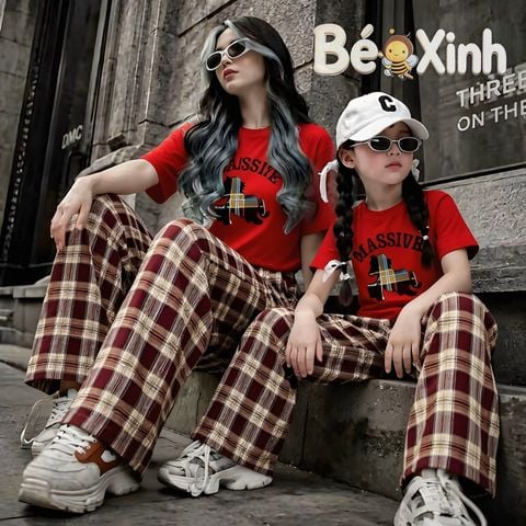 Set áo phông phối quần caro ống suông Mẹ Bé Gái BXG2284