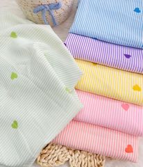 Set áo in 3D quần ống suông sọc tim dễ thương cho bé gái BXG1737