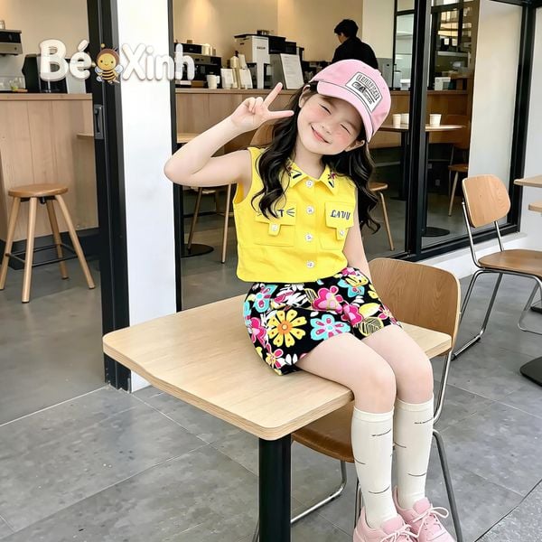 Set áo sơ mi quần sort kaki dễ thương cho bé gái BGB123552