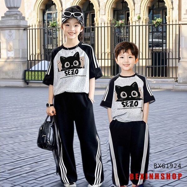 Set áo thun Mèo quần thể thao sọc lệch bo ống dễ thương cho bé trai & bé gái BXG1924
