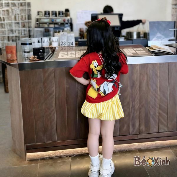 Set áo Mickey chân váy bí dễ thương cho bé gái BXG2386