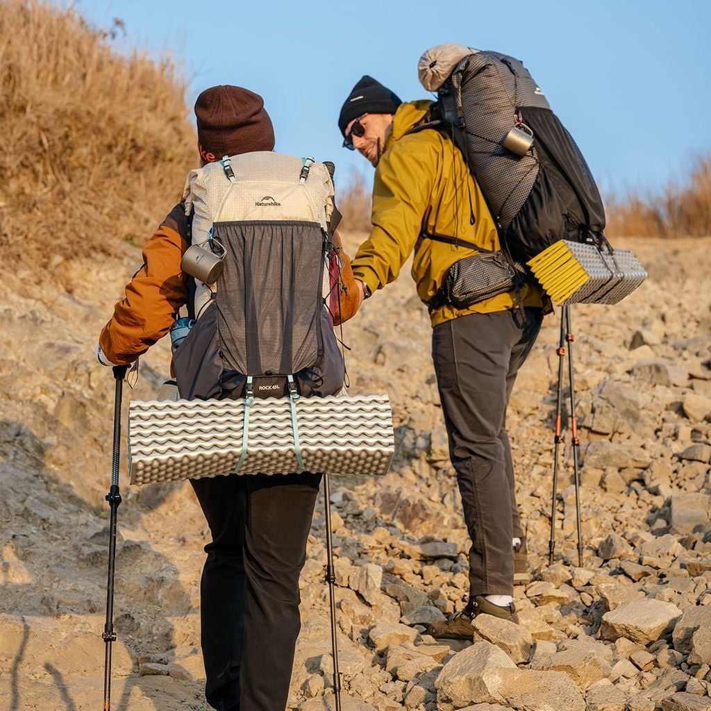 Balô Trekking chuyên dụng Naturehike Rock 2.0 CNK2550XB018