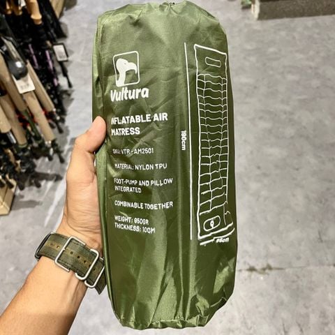 Nệm hơi dã ngoại tích hợp bơm tay Vultura VTR-AM2501