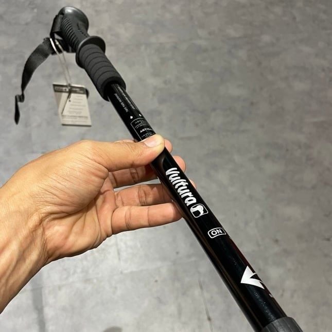 Gậy trekking leo núi nhôm khóa xoay Vultura VTR-TP2501