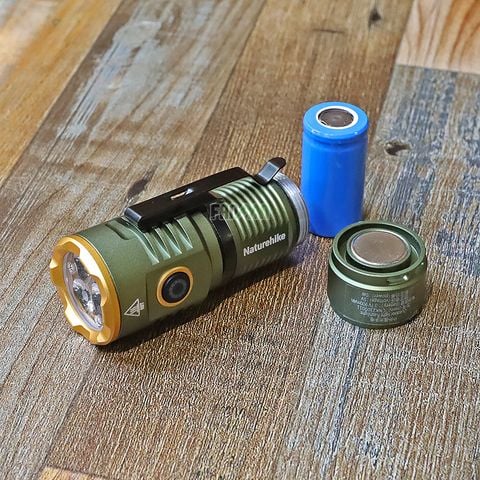 Đèn pin siêu sáng đa năng Naturehike Glare CNK2300011