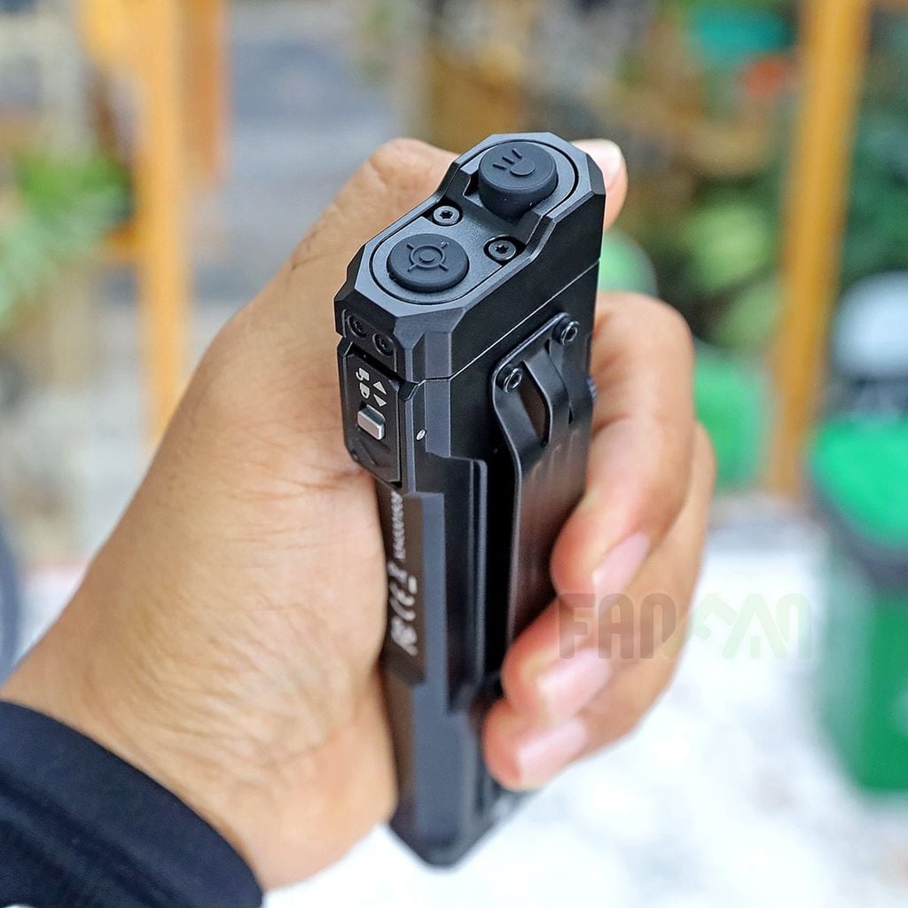 Wuben X5 đèn pin EDC 1300 Lumens + Laser + UV đa năng