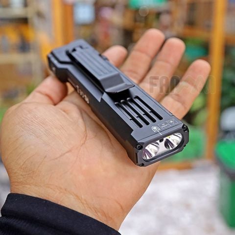 Wuben X5 đèn pin EDC 1300 Lumens + Laser + UV đa năng