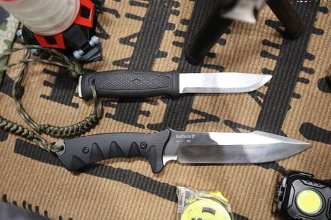 Dao sinh tồn Outdoor full-tang thép D2 Vultura KX-17