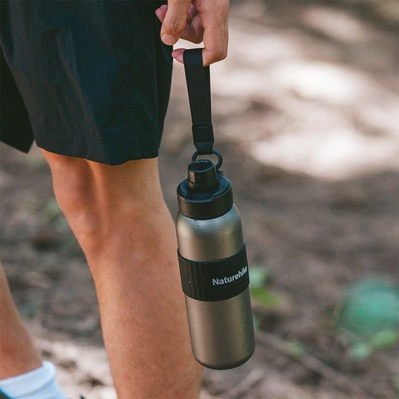 Naturehike CNK2550CF016 Bình giữ nhiệt Titan thể thao 600ml