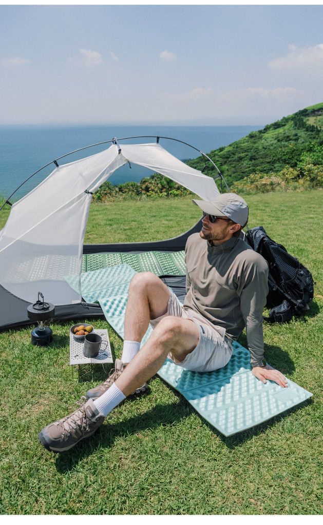 Naturehike CNK2650WS036 Tấm lót ngủ cách nhiệt/ẩm xếp gọn dạng vỉ trứng R2.4