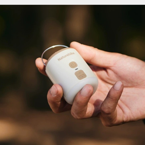 Bơm hơi kiêm đèn treo dã ngoại siêu nhỏ gọn Naturehike CNK2350DQ022