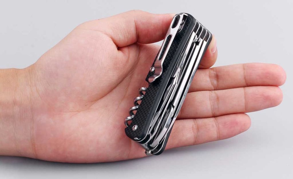 Ruike M41 Dao xếp kèm kìm-kéo 18 chức năng bỏ túi