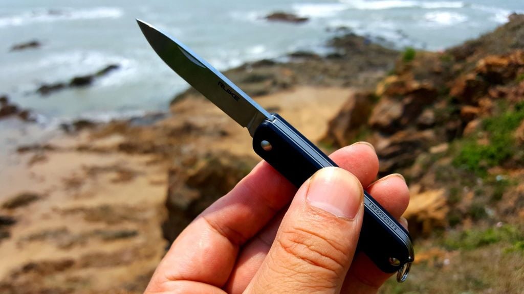 Ruike S11 dao xếp móc khóa bỏ túi siêu nhỏ gọn