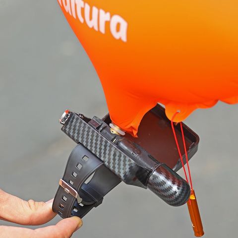 Phao hơi cứu sinh đeo tay chống đuối nước khẩn cấp Vultura VTR-SOS2401