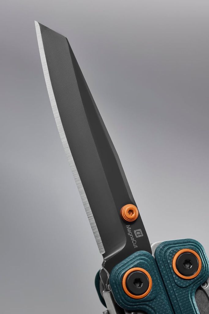 Leatherman WAVE ALPHA dụng cụ đa năng với lưỡi dao Magnacut