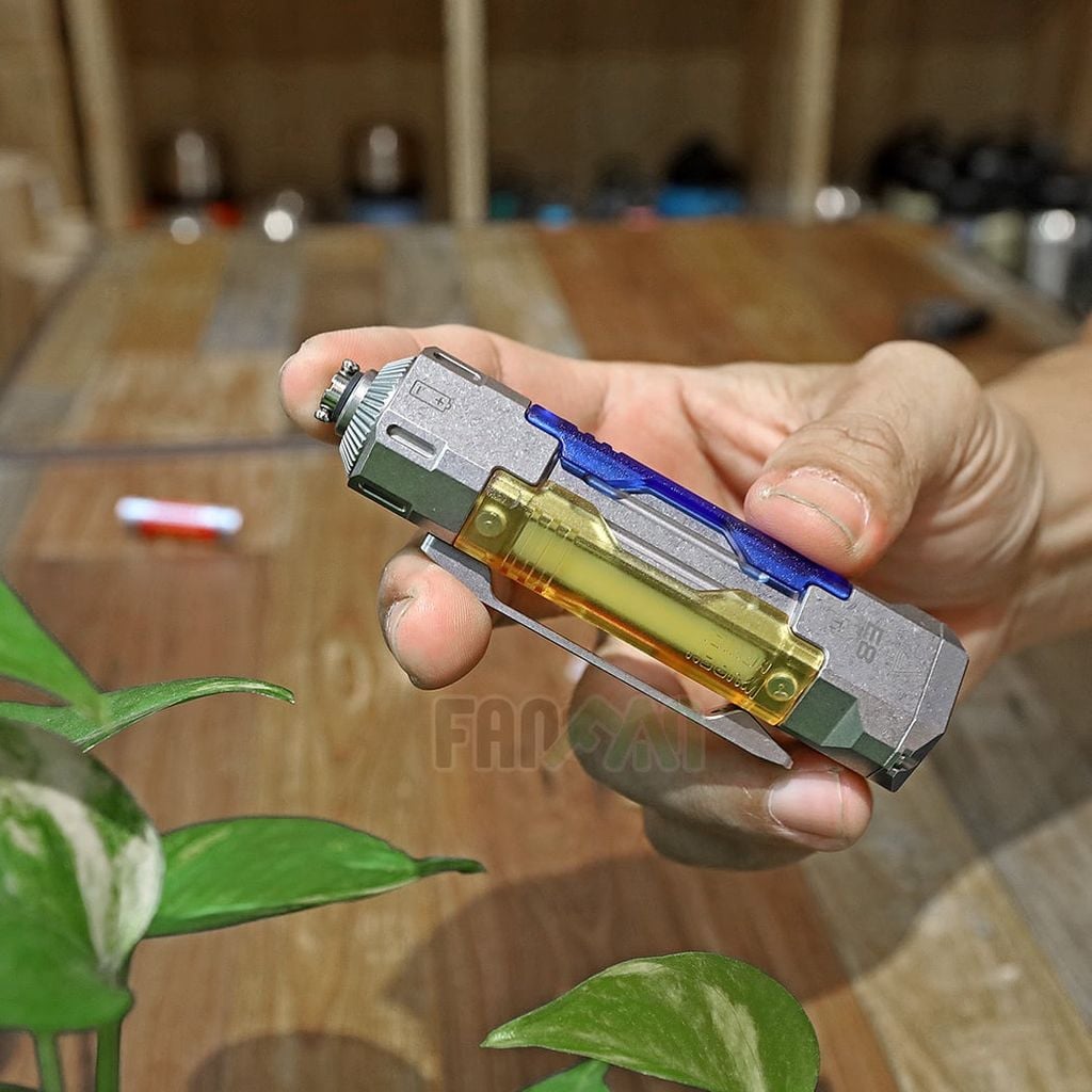 Wuben E8 đèn pin EDC bỏ túi 1300 lumens cao cấp